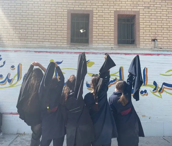 اعتراضات در مدارس ایران گسترش یافت؛