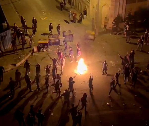 تداوم اعتراضات شهری در ۲۶آبان؛ تشییع و چهلم کشته‌شدگان بوکان و سنندج به صحنه اعتراض بدل شد